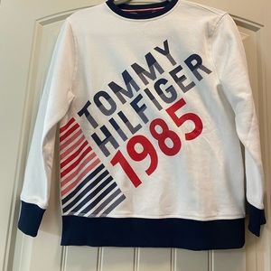 Tommy Hilfiger sweatshirt nwot